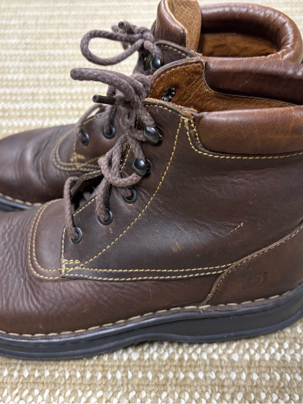 Born Boots Women's Combat Brown Leather Ankle Top with Lace-Up Closure Size 7.5M